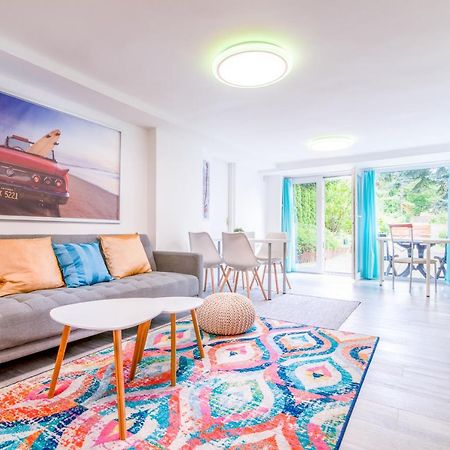 Cosy And Colorful Apartment Szentendre Buitenkant foto