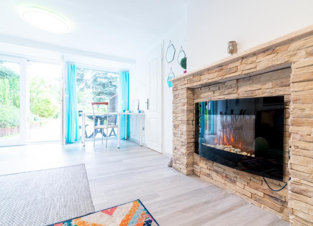 Cosy And Colorful Apartment Szentendre Buitenkant foto