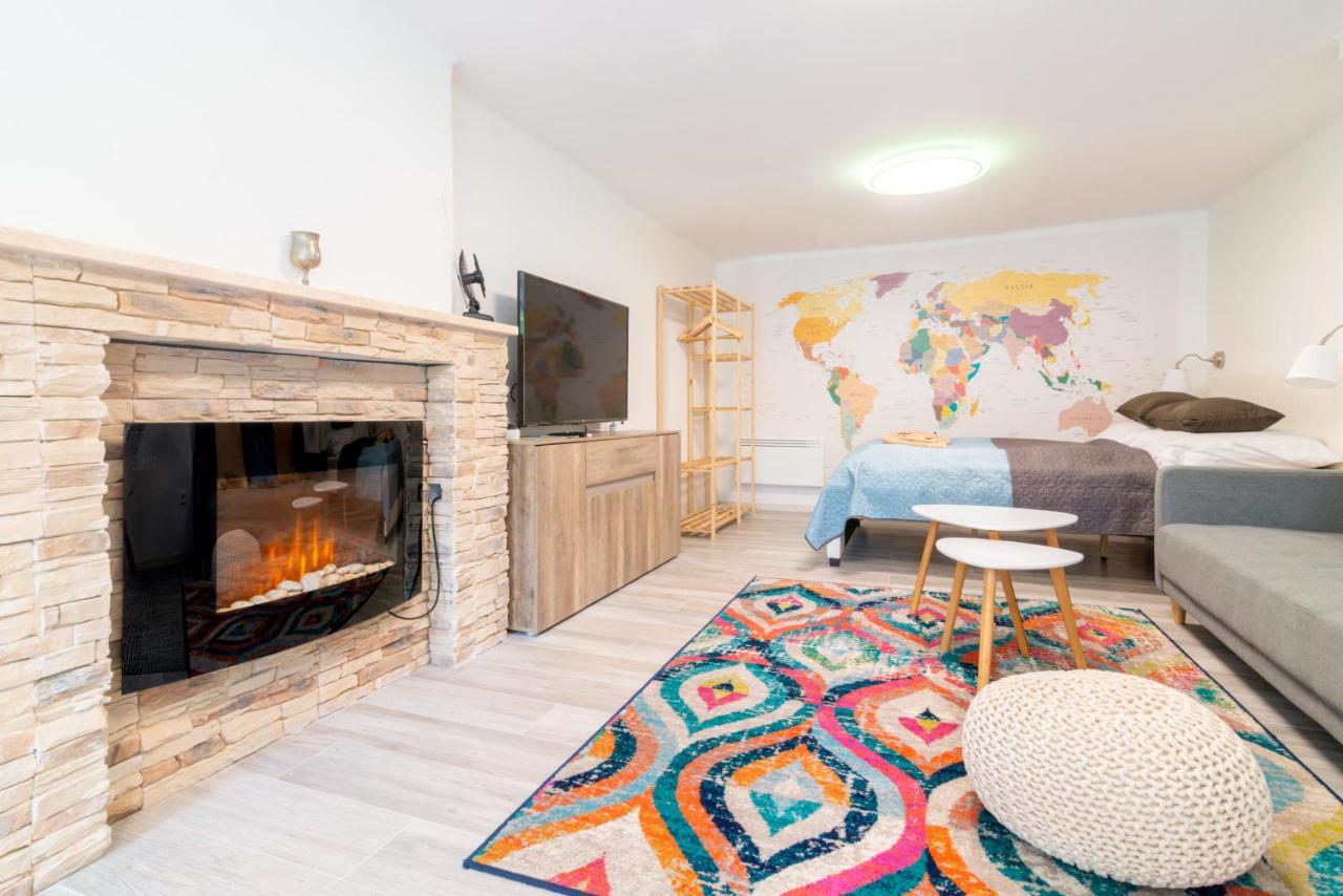 Cosy And Colorful Apartment Szentendre Buitenkant foto