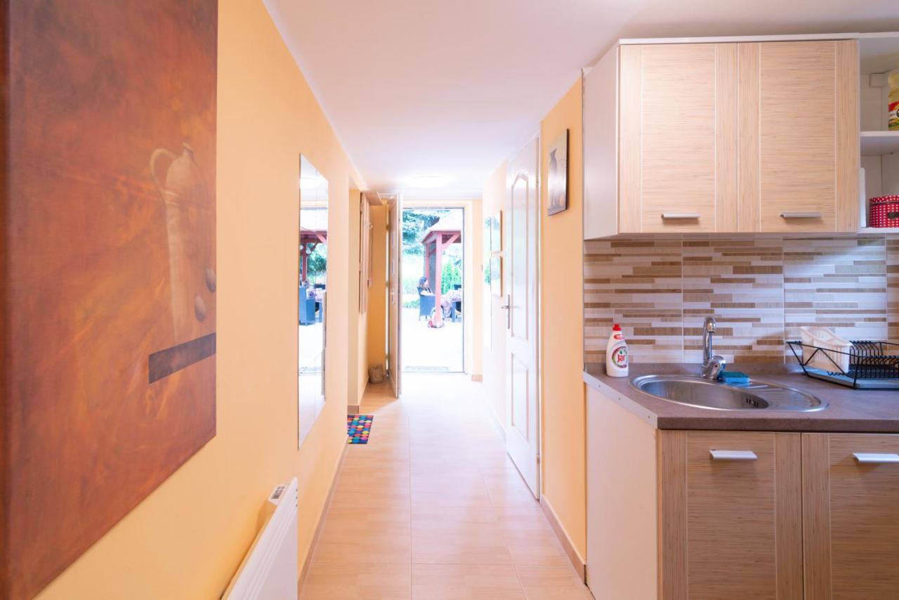 Cosy And Colorful Apartment Szentendre Buitenkant foto
